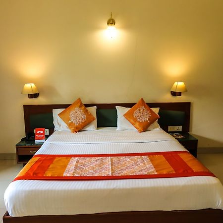 Hotel Lotus Pune Luaran gambar