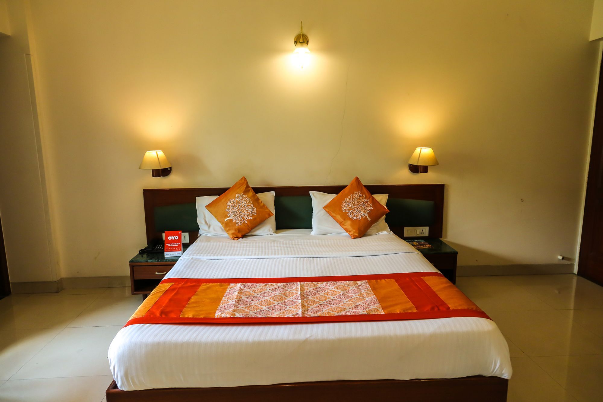 Hotel Lotus Pune Luaran gambar