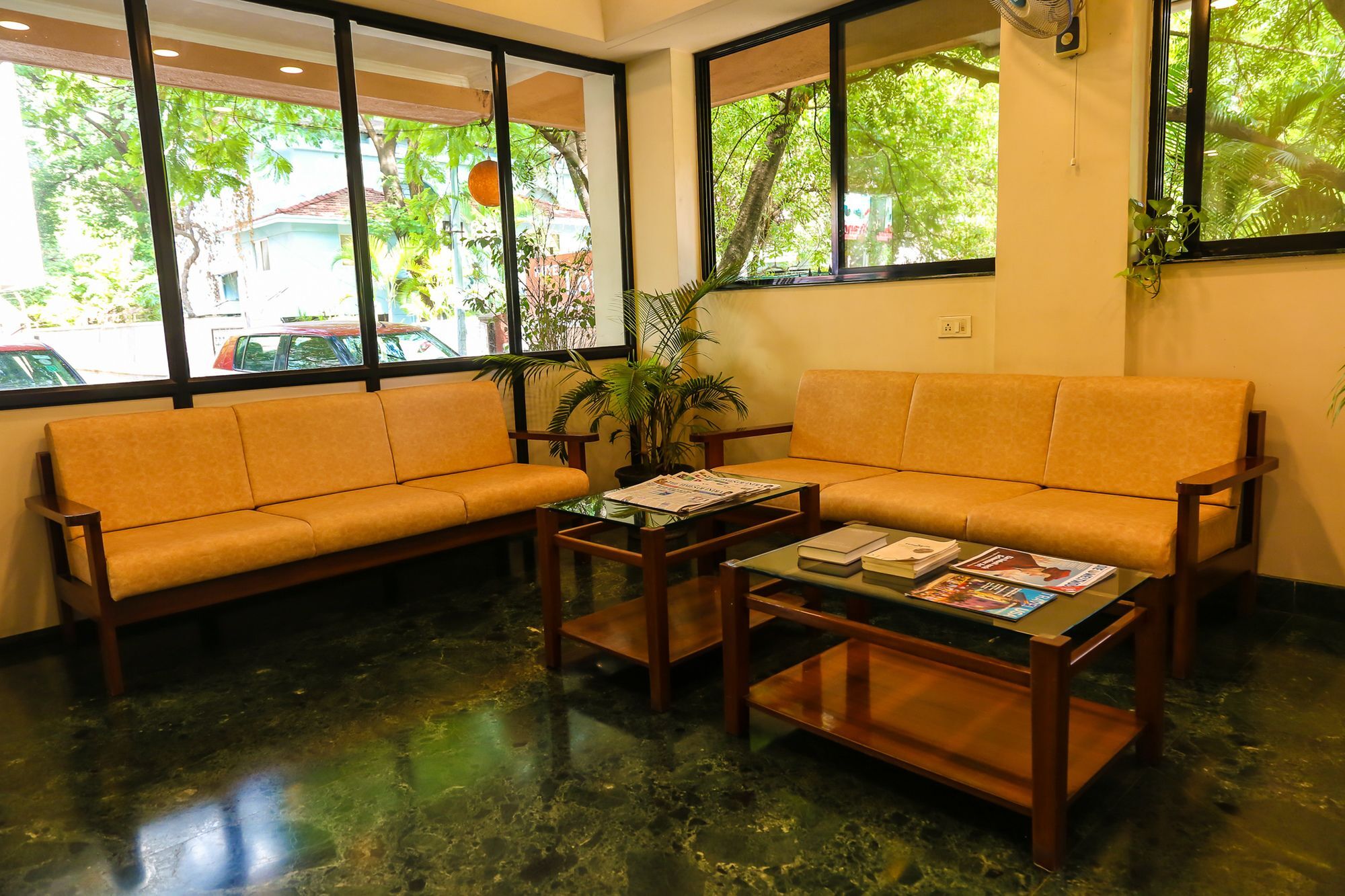 Hotel Lotus Pune Luaran gambar