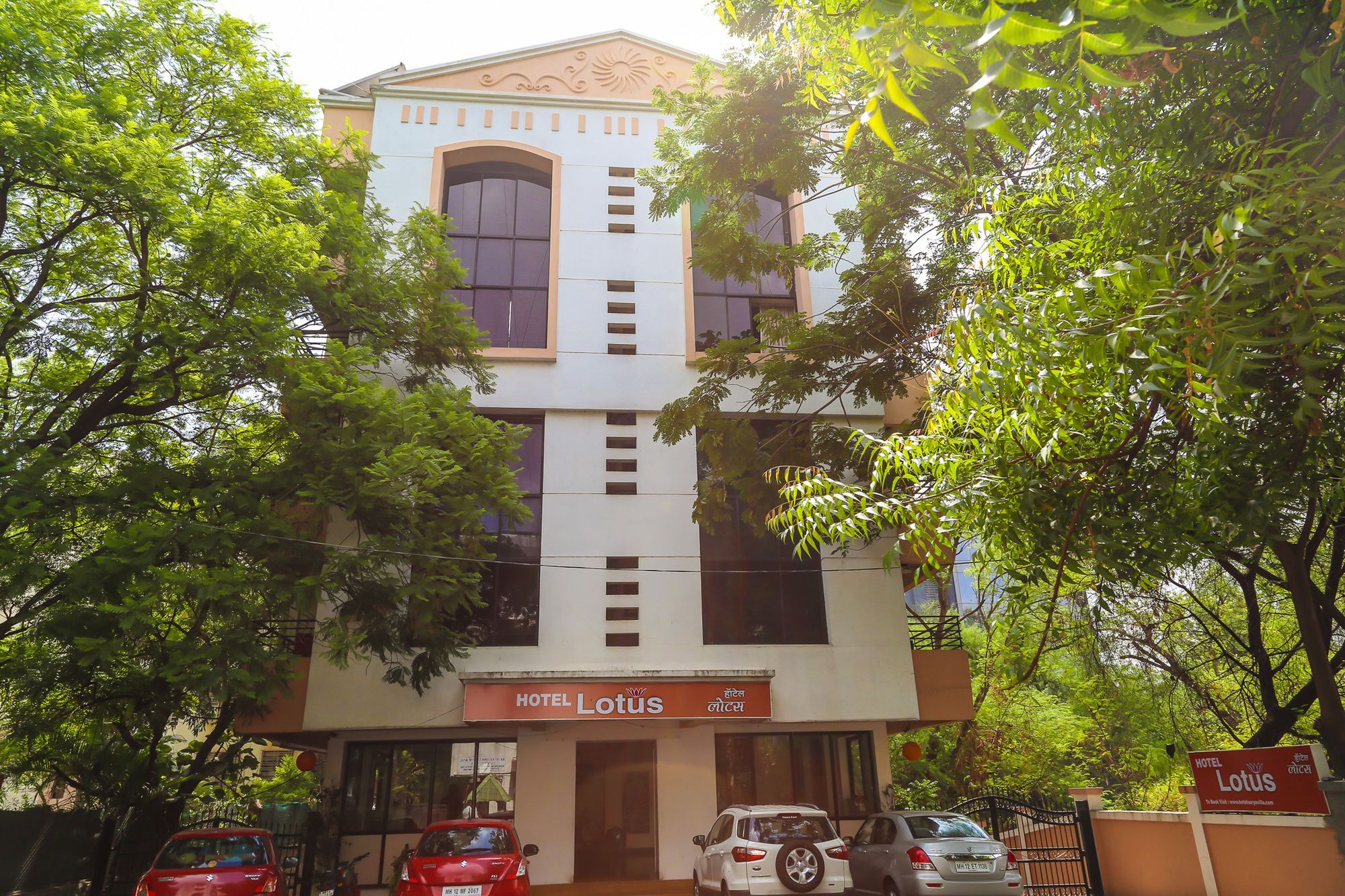 Hotel Lotus Pune Luaran gambar