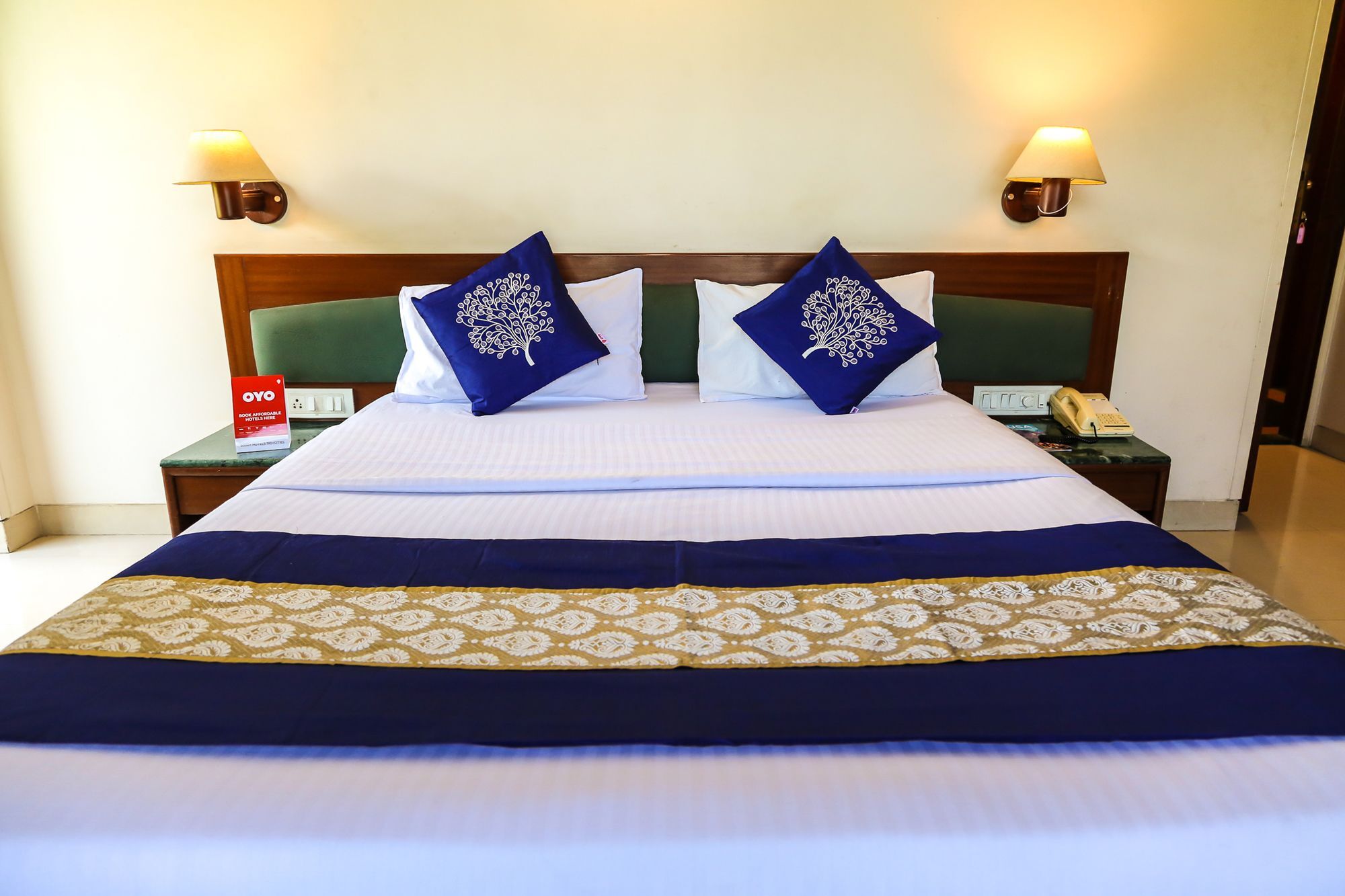 Hotel Lotus Pune Luaran gambar